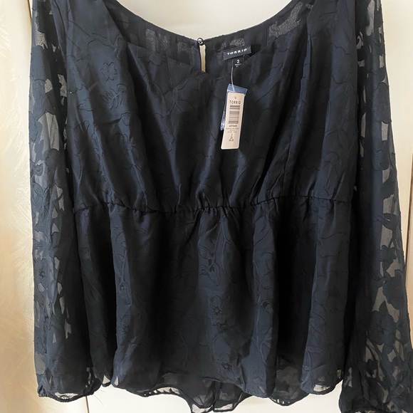 9pc NWT TORRID LOT!
3 Jeans SZ 16, 
6 TOPS! Sz 1/2 - Picture 7 of 15